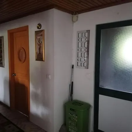 Quinta Palmeiras, 2 *